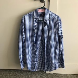 Vineyard Vines button down